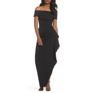 VINCE CAMUTO Black Off Shoulder Gown Sz 6